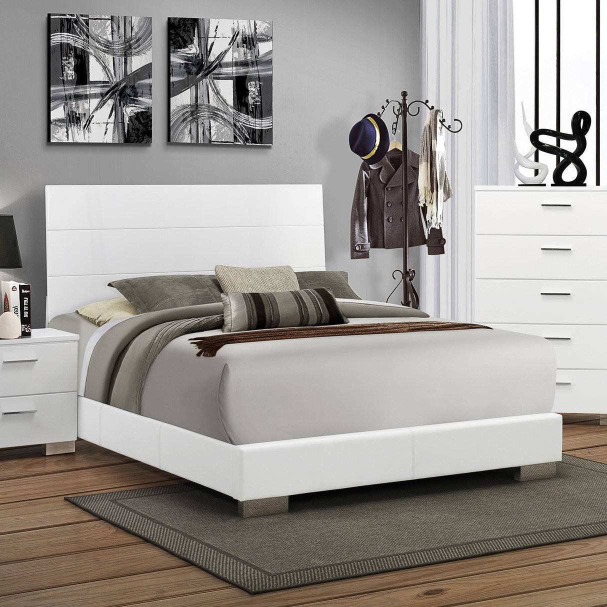 Coaster Felicity Wood Eastern King Panel Bed White High Gloss