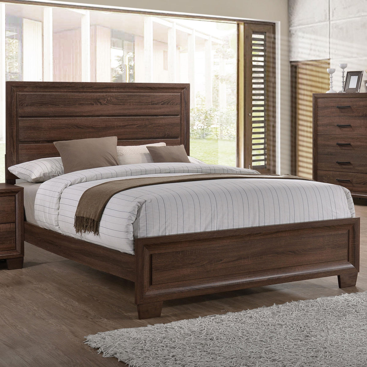 Coaster Brandon Wood Eastern King Panel Bed Warm Brown