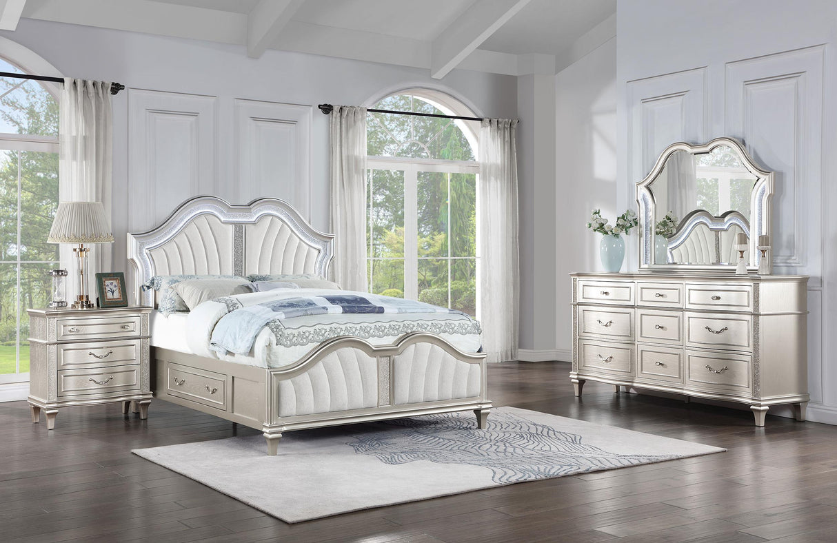 Coaster Evangeline 4-piece California King Bedroom Set Silver Oak