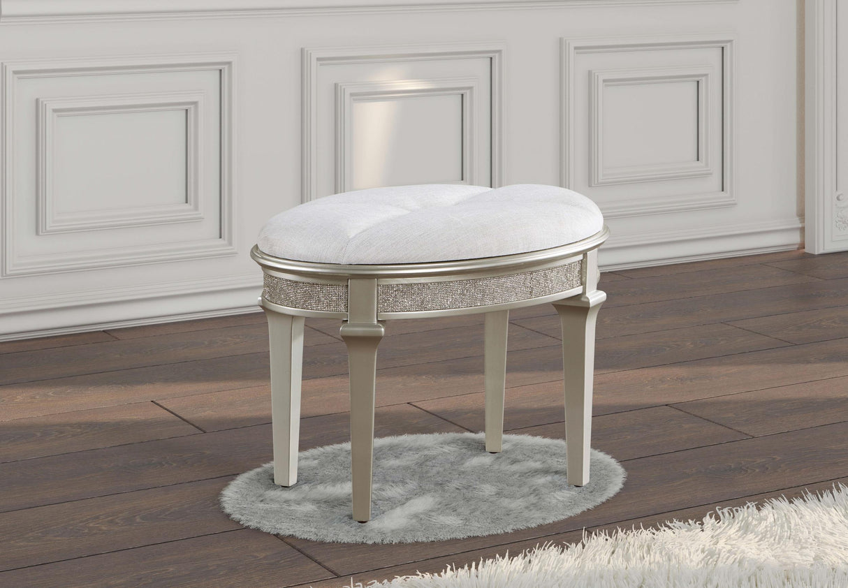 Coaster Evangeline Upholstered Oval Vanity Stool Silver and Ivory