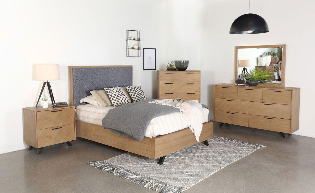 Coaster Taylor 5-piece Queen Bedroom Set Light Honey Brown