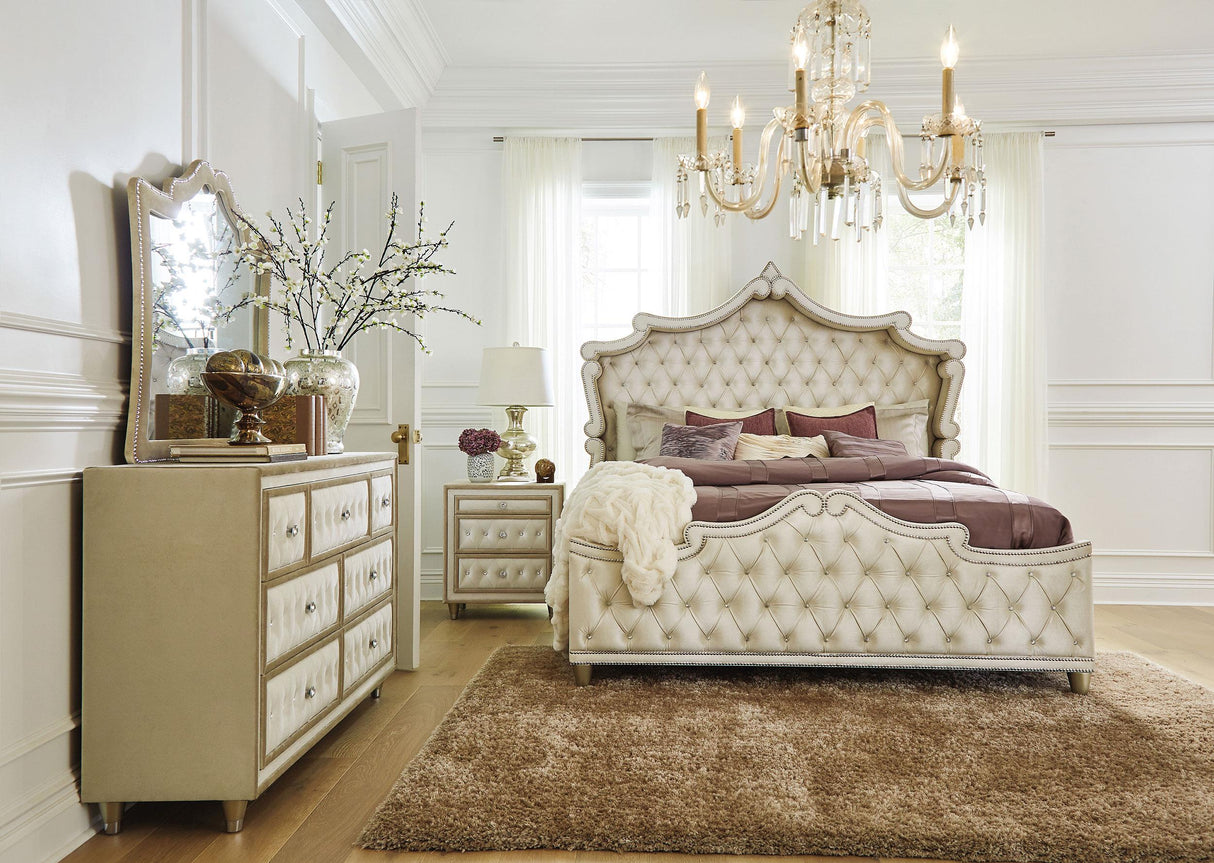 Coaster Antonella 4-piece Eastern King Bedroom Set Ivory