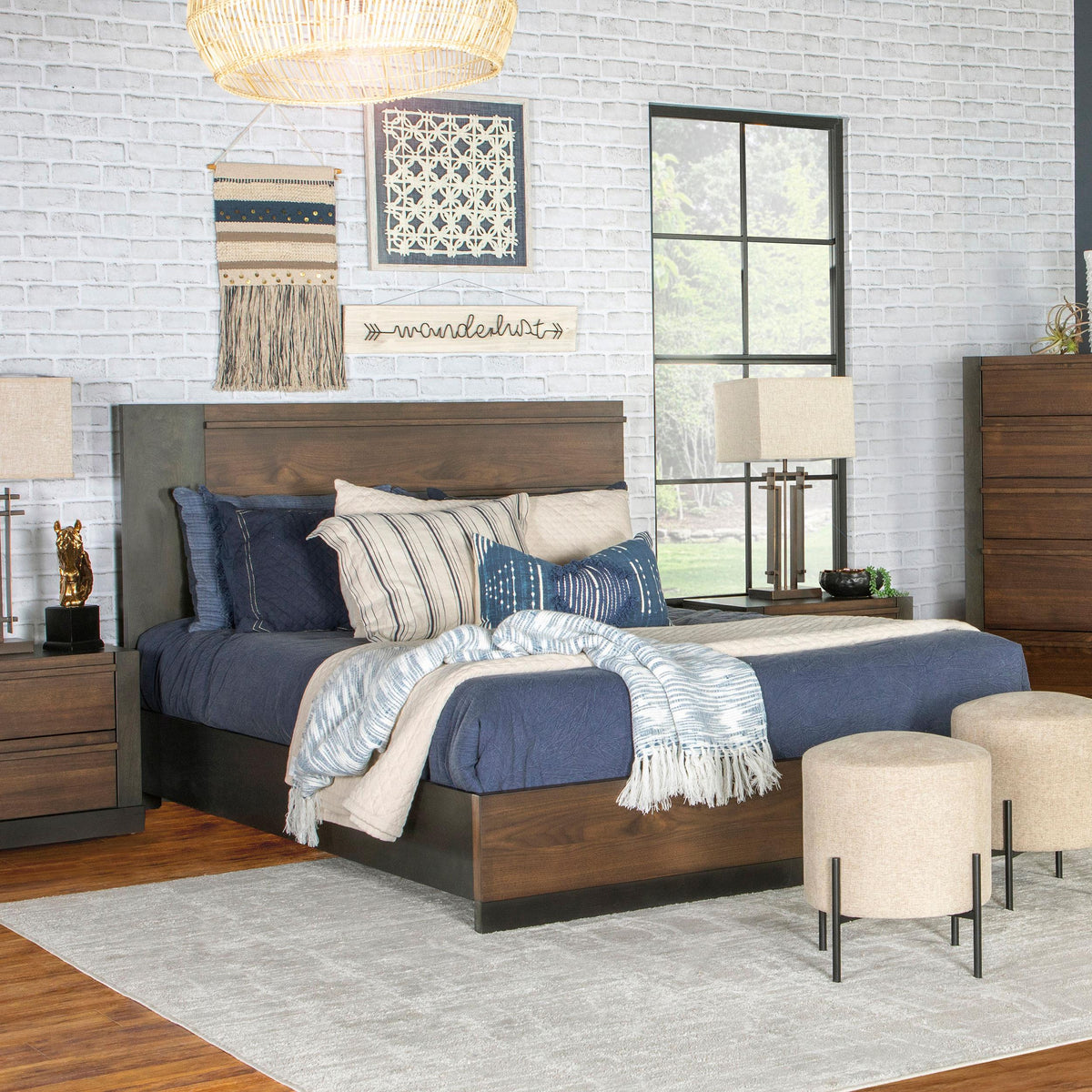 Coaster Azalia Wood Eastern King Panel Bed Walnut
