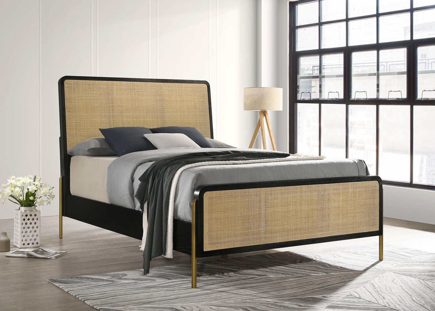 Coaster Arini Rattan Queen Panel Bed Black and Natural