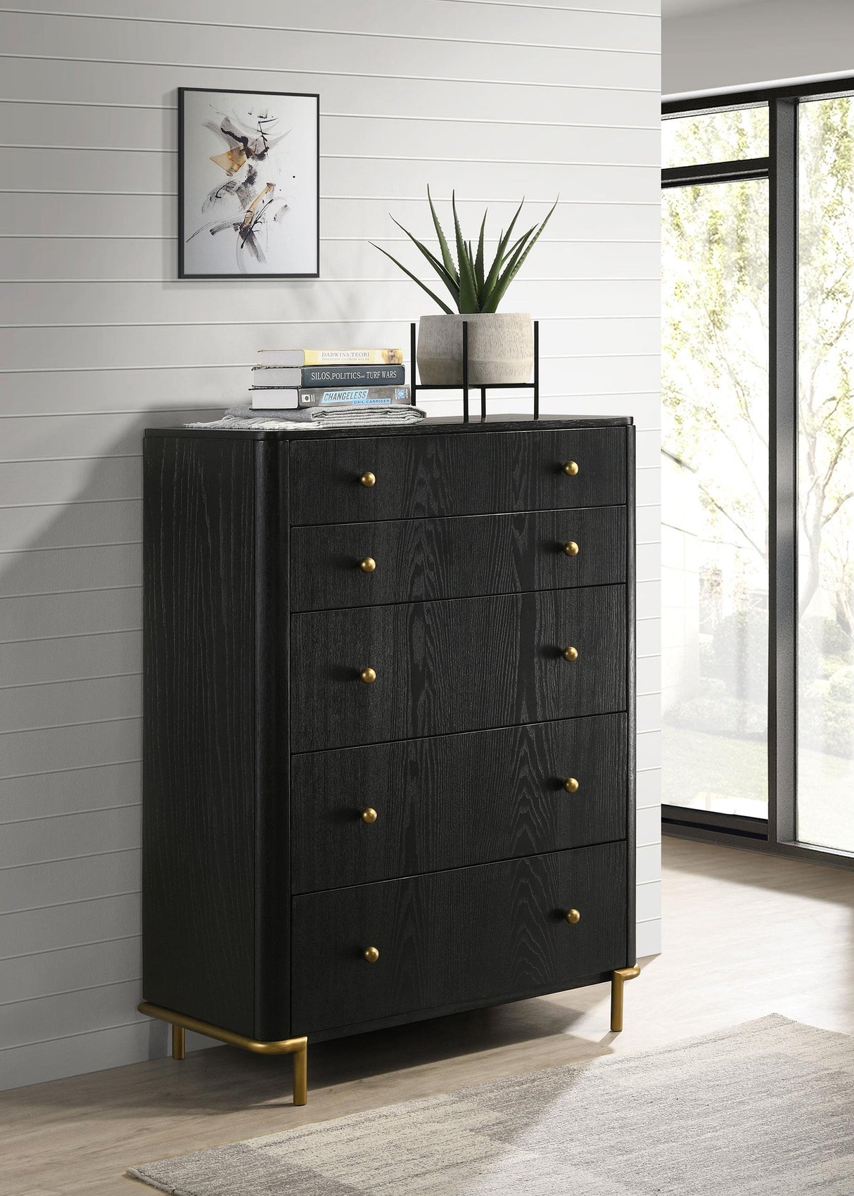 Coaster Arini 5-drawer Bedroom Chest Black