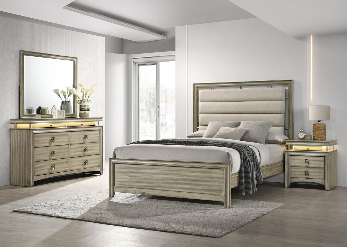 Coaster Giselle 4-piece Queen Bedroom Set Rustic Beige