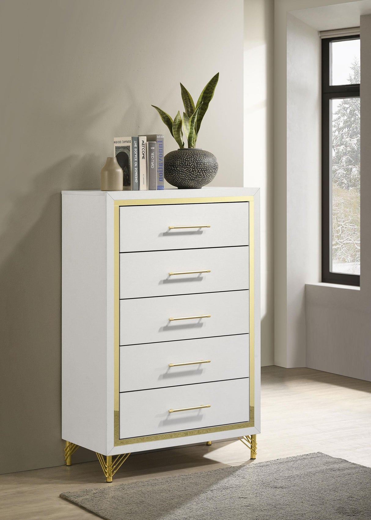 Coaster Lucia 5-drawer Bedroom Chest of Drawers White