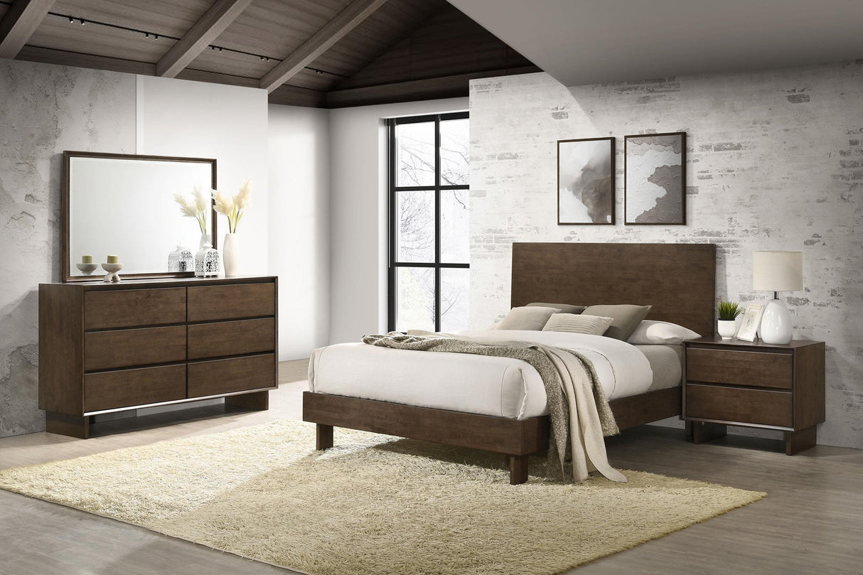 Coaster Glenwood 4-piece Eastern King Bedroom Set Warm Brown