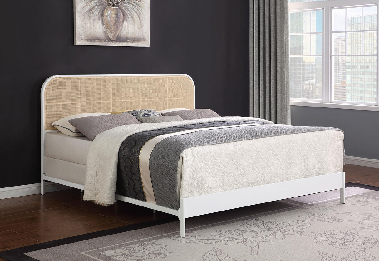 Coaster Amherst Radio Weave Rattan Metal Eastern King Bed White