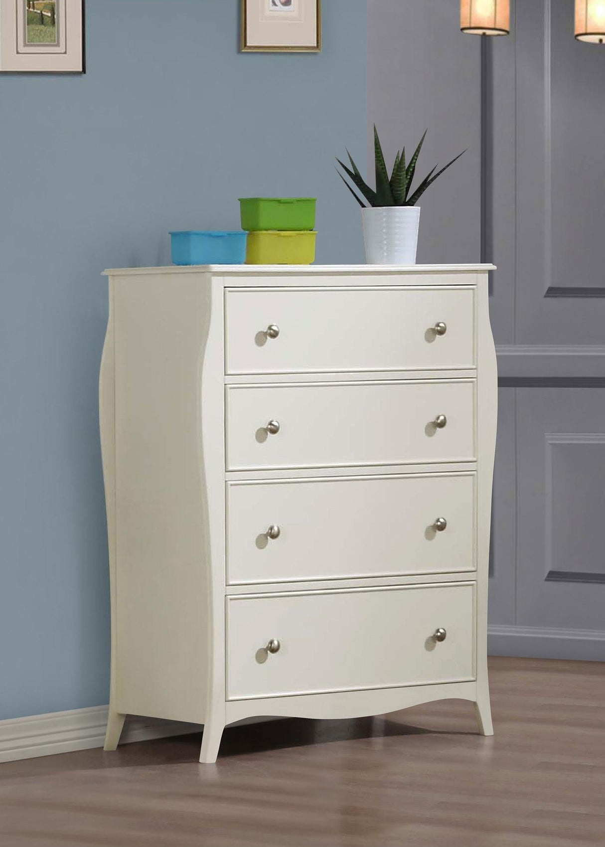 Coaster Dominique 4-drawer Bedroom Chest Cream White