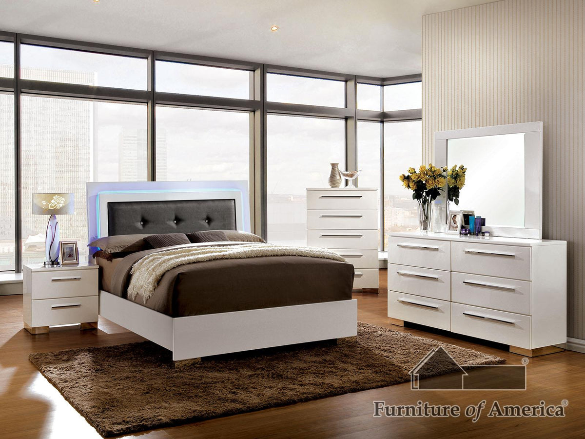Furniture of America Clementine 5 Pc. Queen Bedroom Set w/ Chest