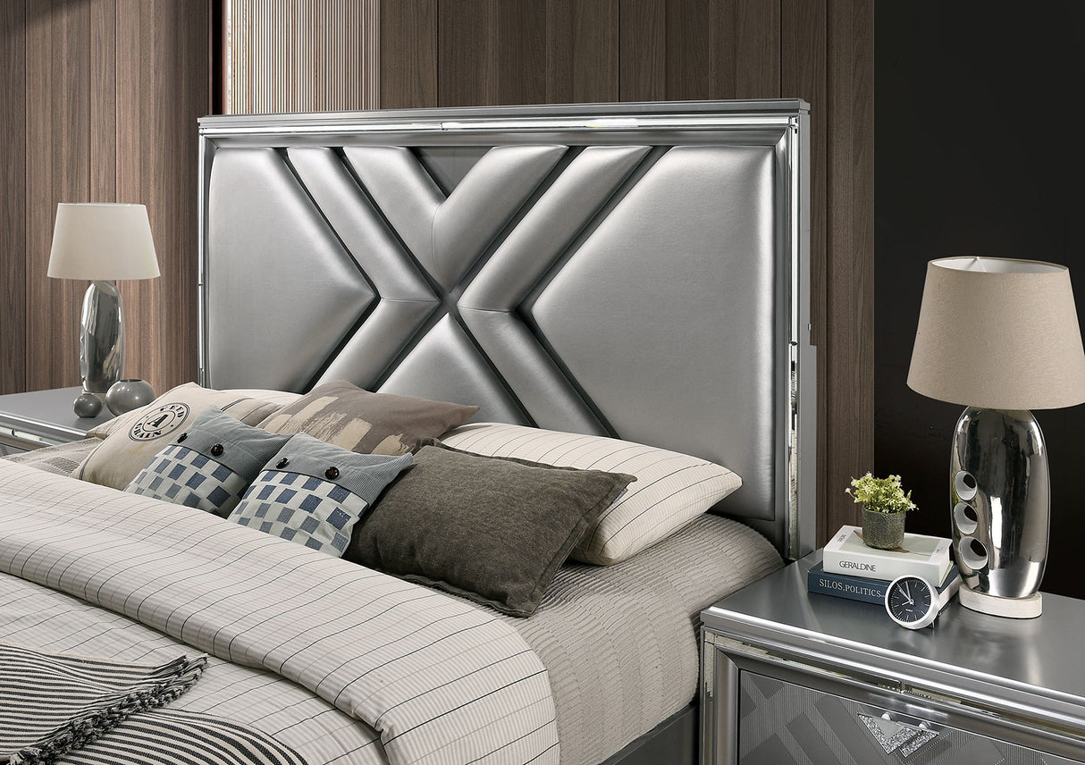 Emmeline 5 Pc. Queen Bedroom Set w/ Chest