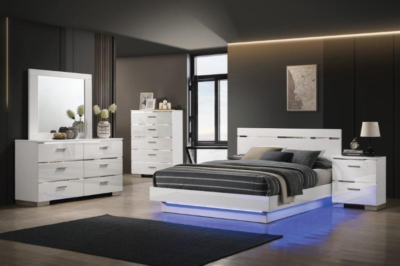 Furniture of America Erlach E.King Bed, White/Chrome