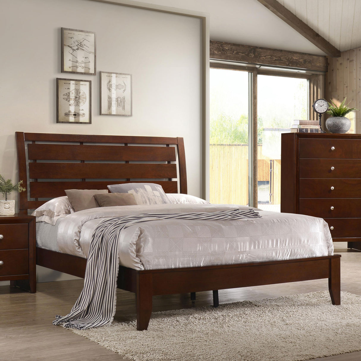 Coaster Serenity Wood Eastern King Panel Bed Rich Merlot