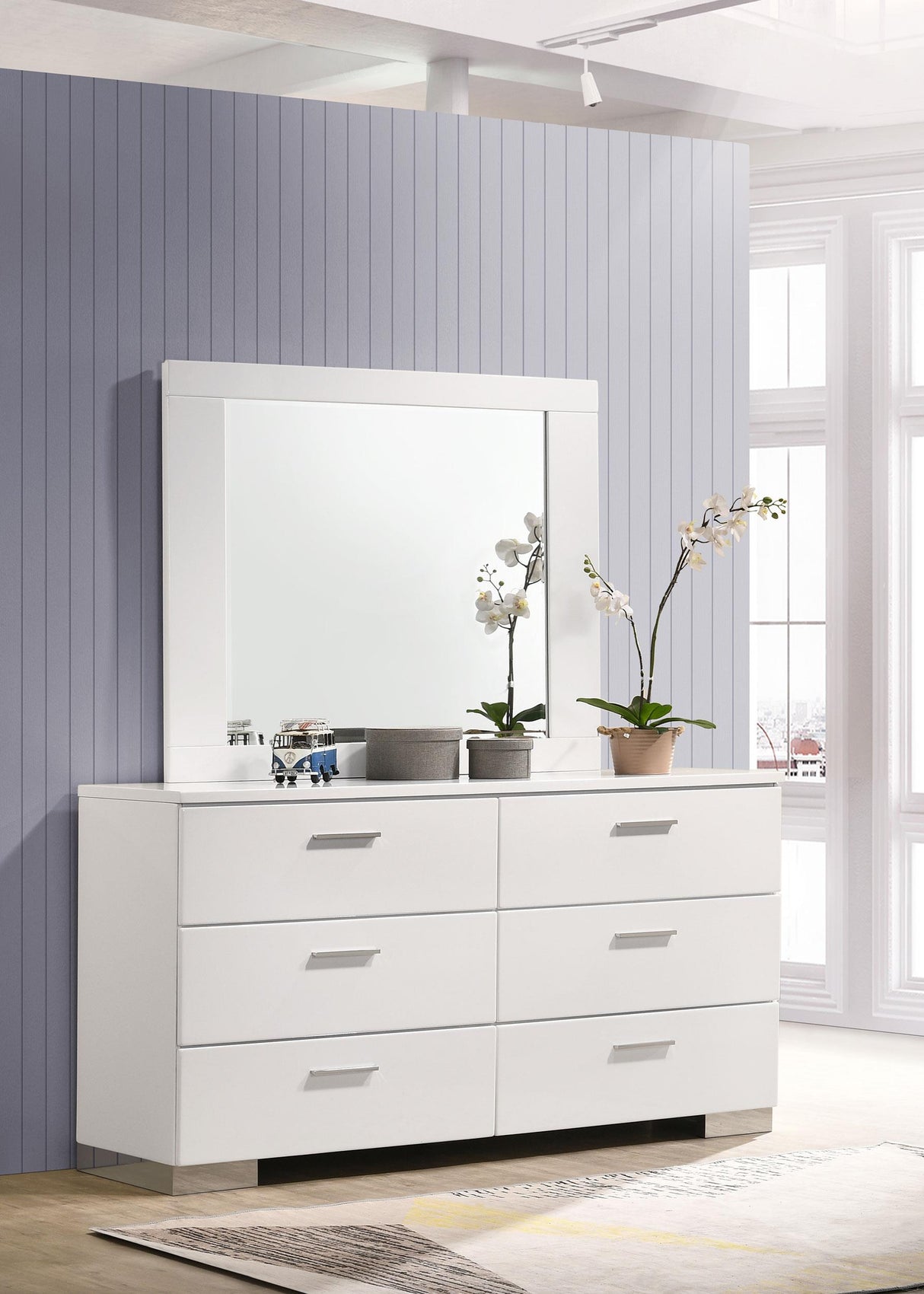 Coaster Felicity 6-drawer Wood Dresser with Mirror White High Gloss