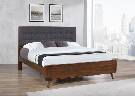 Coaster Robyn Wood Eastern King Panel Bed Dark Walnut