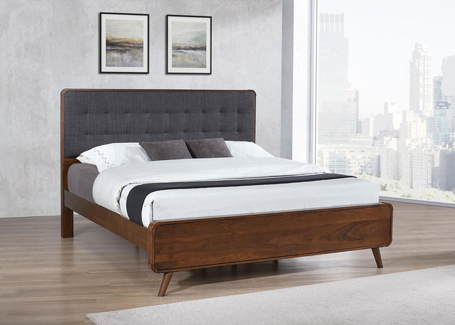 Coaster Robyn Wood Eastern King Panel Bed Dark Walnut