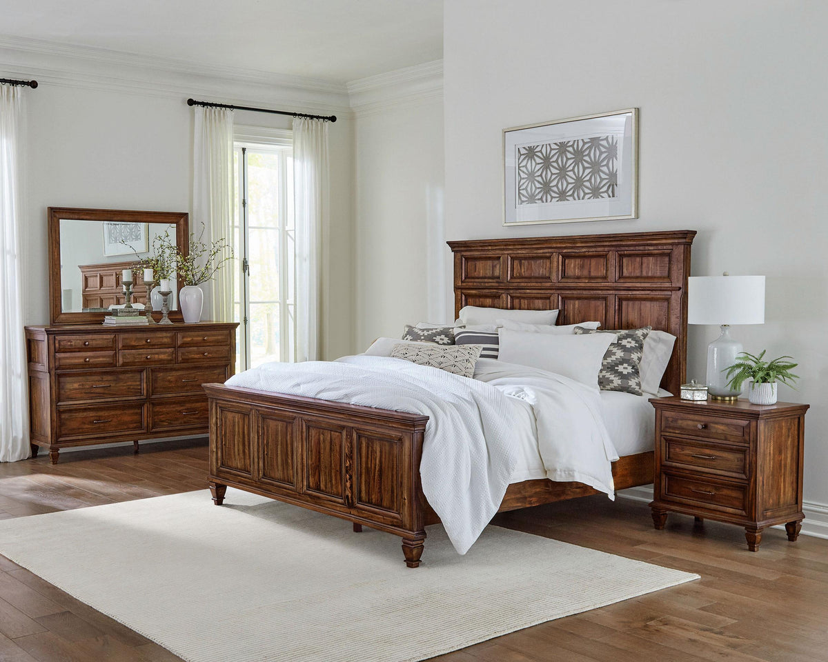 Coaster Avenue 4-piece Eastern King Bedroom Set Weathered Brown