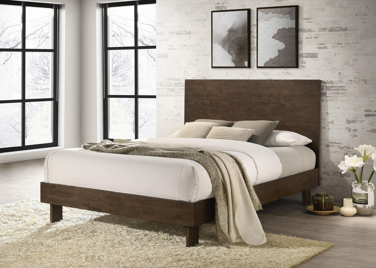 Coaster Glenwood 48-inch Queen Platform Panel Bed Warm Brown