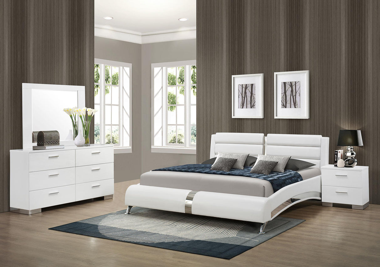 Coaster Jeremaine 4-piece Eastern King Bedroom Set White