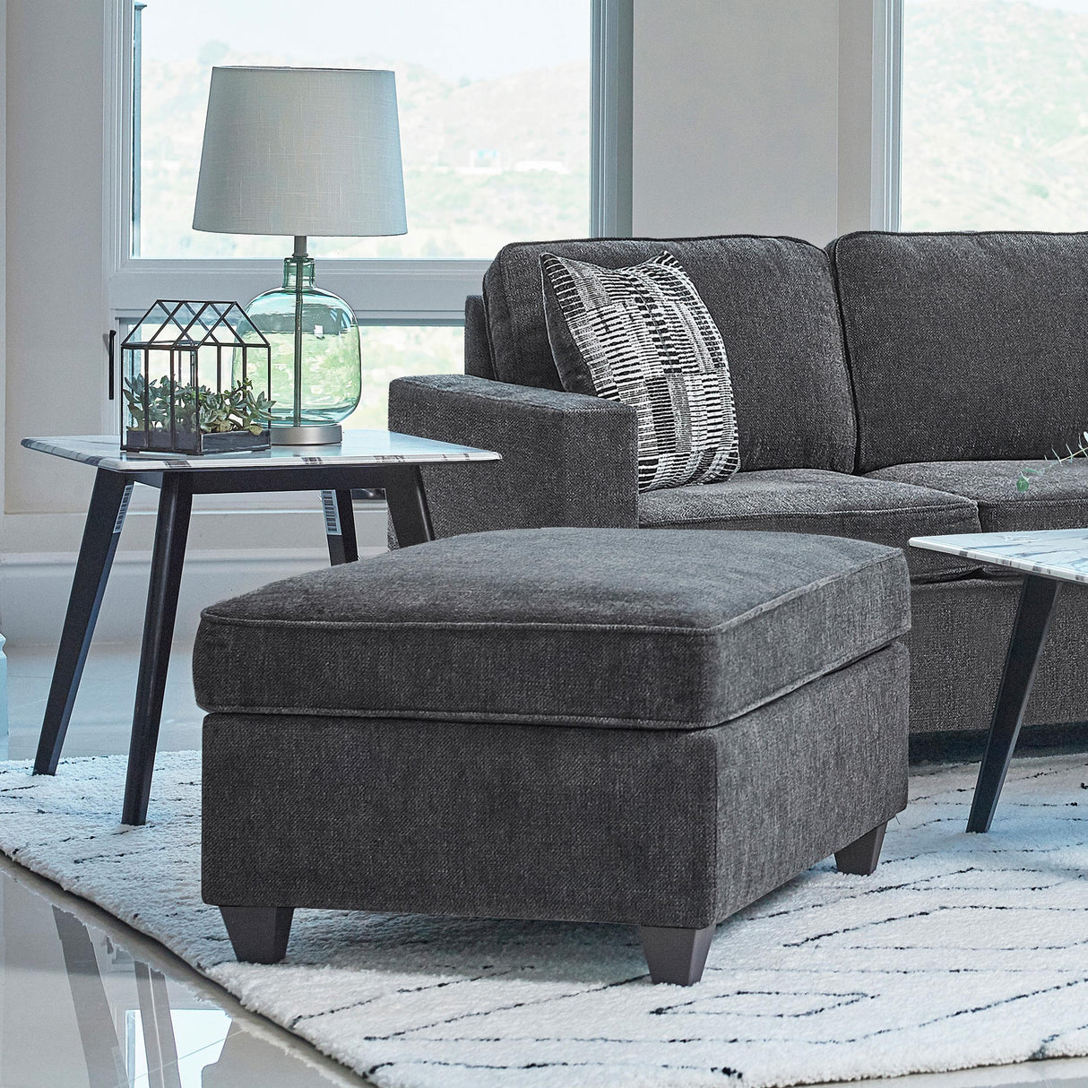 Coaster Mccord Rectangular Upholstered Ottoman Dark Grey