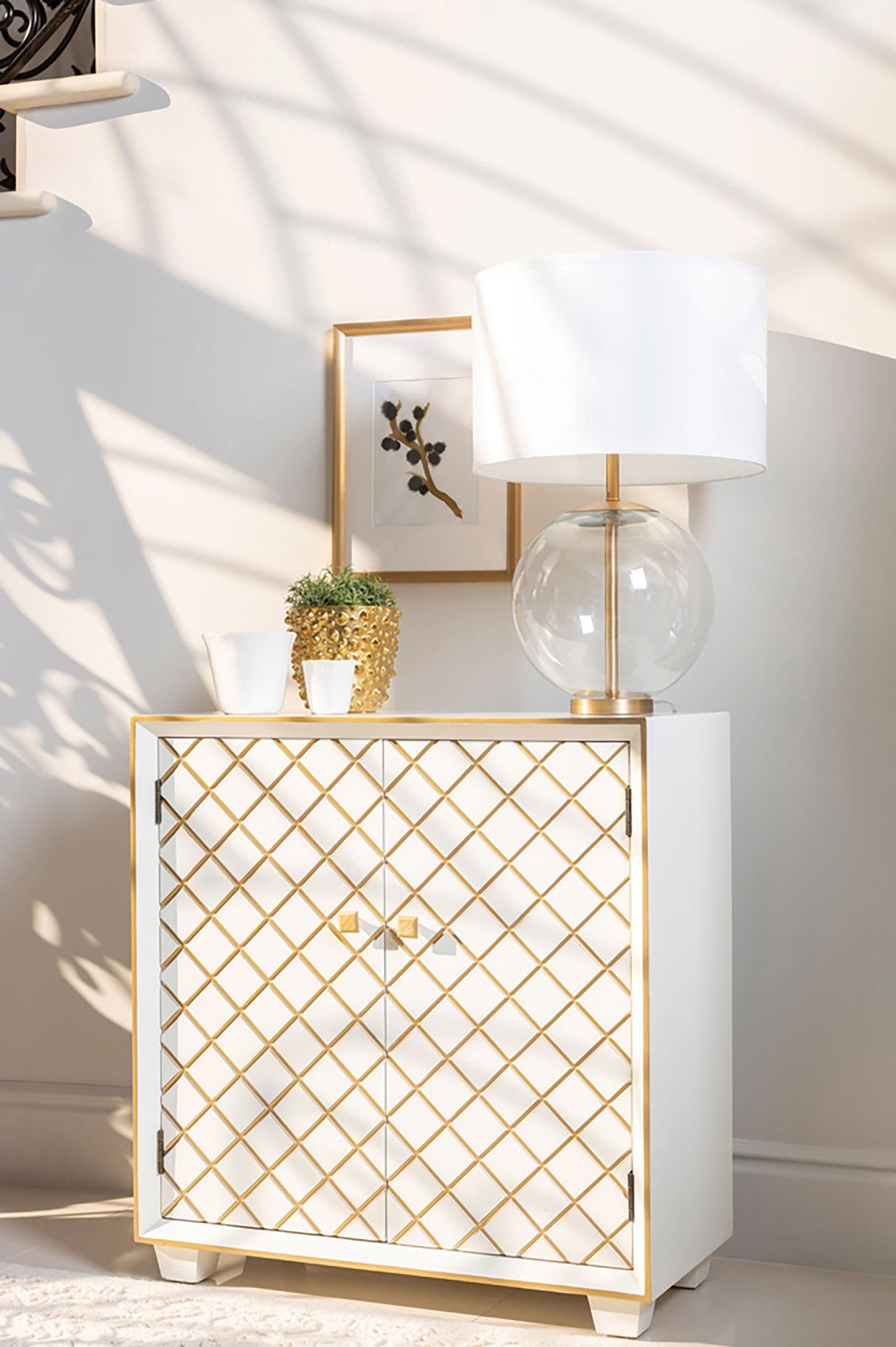 Coaster Belinda 2-door Storage Accent Cabinet White and Gold