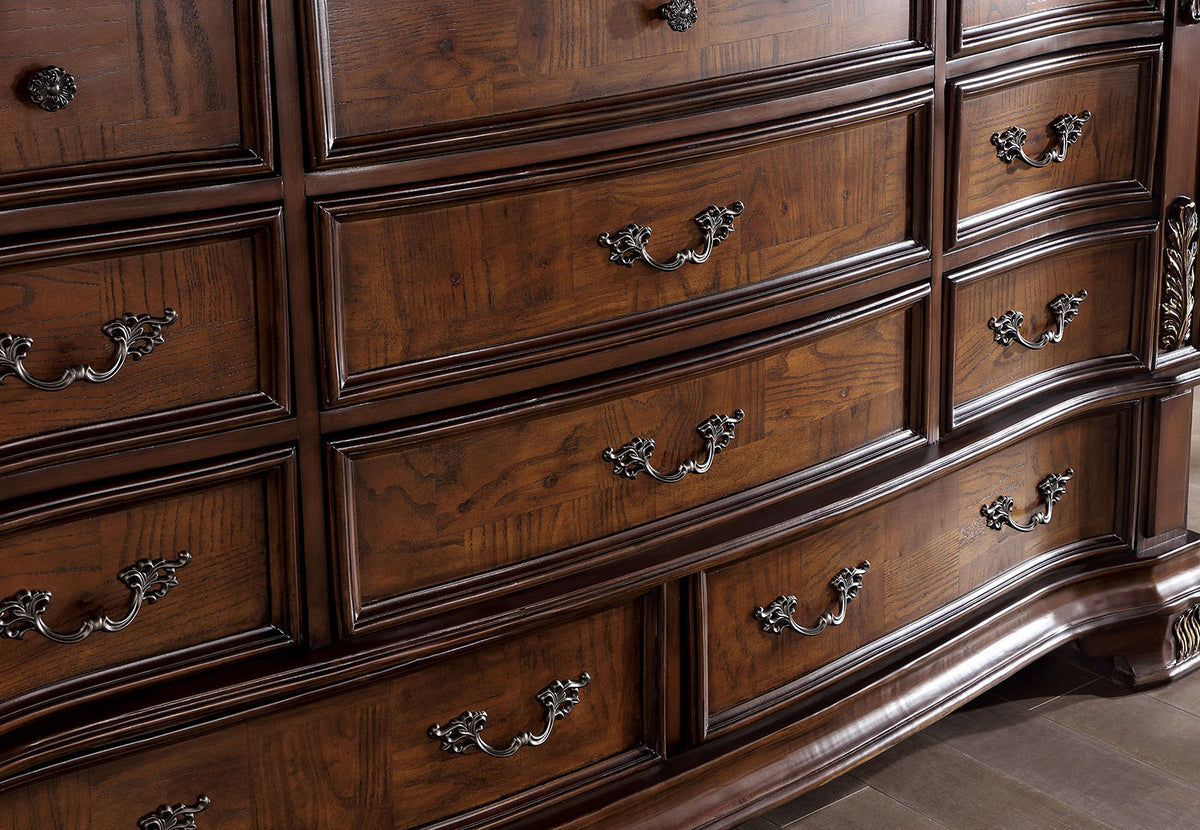 Esparanza 5 Pc. Queen Bedroom Set w/ Chest