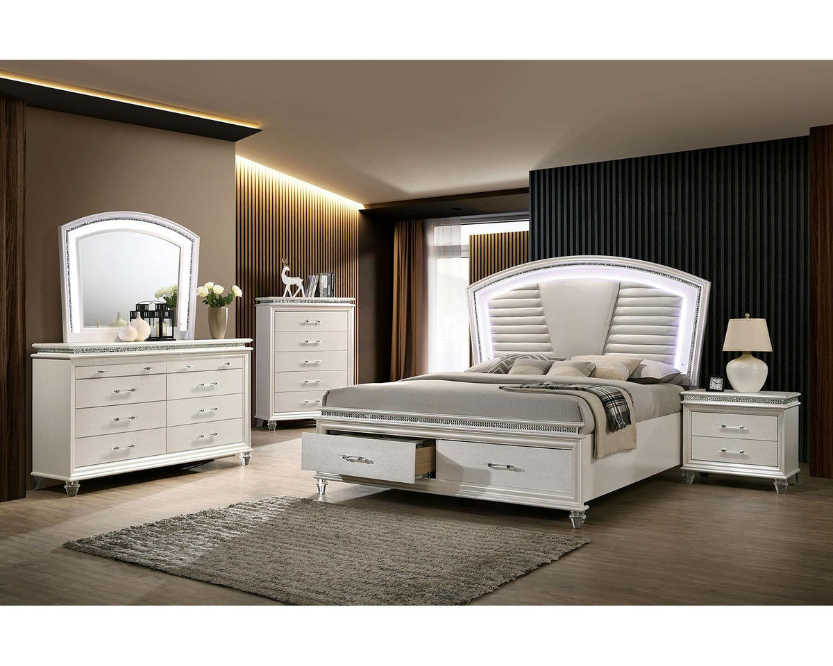 Furniture of America Maddie Bench, Pearl White